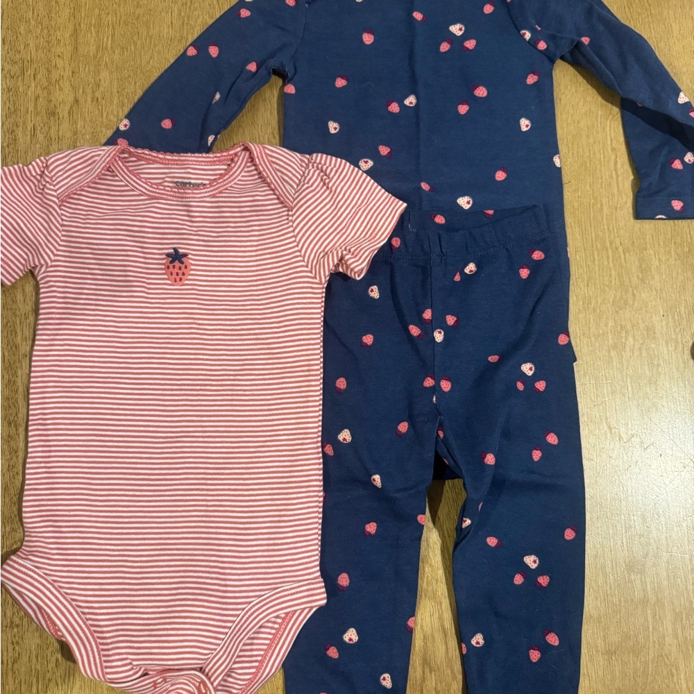 Bundle of baby girl clothes (12 months) - Picture 5 of 5